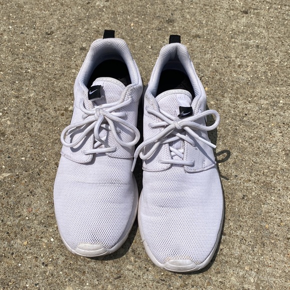 Nike Roshe SZ 8 - Picture 2 of 5